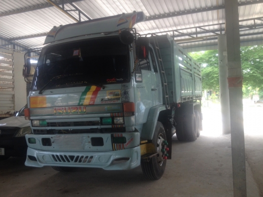 รถอีซูซุ 10 ล้อดั้ม FXZ 240 แรงม้า. ปี 39.  ( นางฟ้าแท้. )     สนใจติดต่อ  081 - 6079515