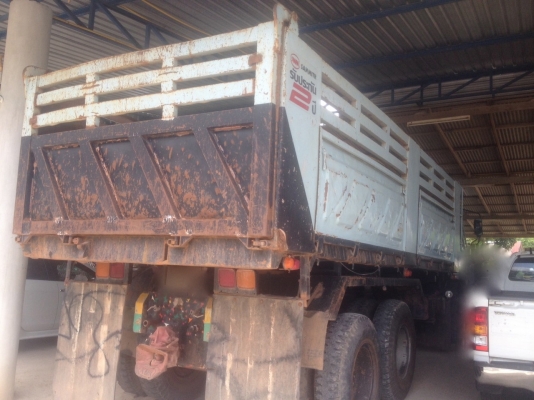 รถอีซูซุ 10 ล้อดั้ม FXZ 240 แรงม้า. ปี 39.  ( นางฟ้าแท้. )     สนใจติดต่อ  081 - 6079515