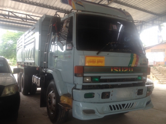รถอีซูซุ 10 ล้อดั้ม FXZ 240 แรงม้า. ปี 39.  ( นางฟ้าแท้. )     สนใจติดต่อ  081 - 6079515