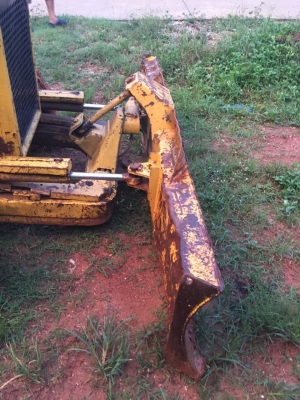 ขายรถแทรกเตอร์ KOMATSU D20P-6 สภาพสวย สนใจโทร 081-970-1072