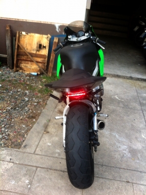 ขายด่วนCBR Tec400 รถเครื่องแน่นจบไม่มีปัญหา ทุกอย่างปกติพร้อมออกทริปมันๆ เก็บสีนิดหน่อยแล้วจะหล่อเลย เอาไปขับอย่างเดียวครับเครื่องดีๆหายากครับ สนใจ 094-2216001 ครับเพิ่มเติมไลNatpakhan123