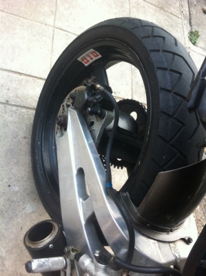 ขายด่วนCBR Tec400 รถเครื่องแน่นจบไม่มีปัญหา ทุกอย่างปกติพร้อมออกทริปมันๆ เก็บสีนิดหน่อยแล้วจะหล่อเลย เอาไปขับอย่างเดียวครับเครื่องดีๆหายากครับ สนใจ 094-2216001 ครับเพิ่มเติมไลNatpakhan123