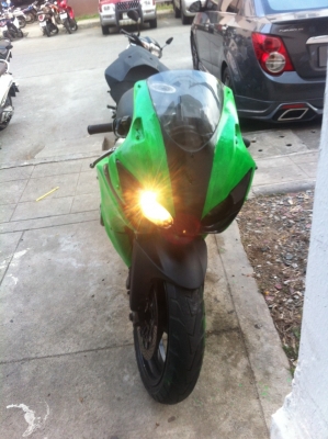 ขายด่วนCBR Tec400 รถเครื่องแน่นจบไม่มีปัญหา ทุกอย่างปกติพร้อมออกทริปมันๆ เก็บสีนิดหน่อยแล้วจะหล่อเลย เอาไปขับอย่างเดียวครับเครื่องดีๆหายากครับ สนใจ 094-2216001 ครับเพิ่มเติมไลNatpakhan123