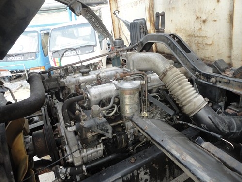 ขายนิสสัน10ล้อเพลาเดียวครับ ขายนิสสัน10ล้อเพลาเดียวครับ