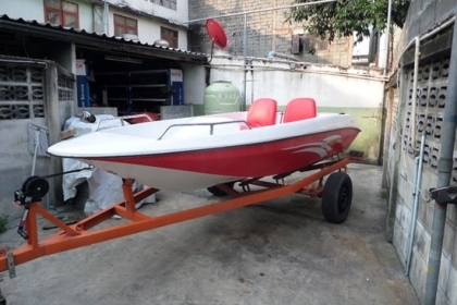 ขาย เรือไฟเบอร์ 13 ฟุตพร้อมเทเลอร์ สภาพสวย ราคา 48,000