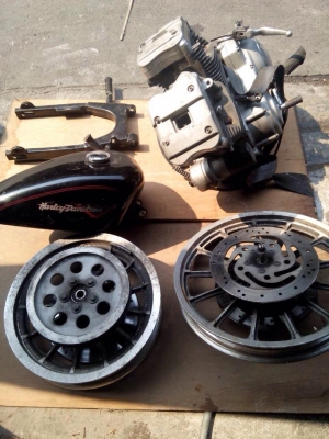 ขาย เครื่องฮาเล่883 ปี2002 พร้อมอินวอยเครื่อง พร้อมชุดไฟครบชุดและอุปกรณ์หลายรายการรวมทั้งหมด ราคา 95,000 ขาย เครื่องฮาเล่883 ปี2002 พร้อมอินวอยเครื่อง พร้อมชุดไฟครบชุดและอุปกรณ์หลายรายการรวมทั้งหมด ราคา 95,000