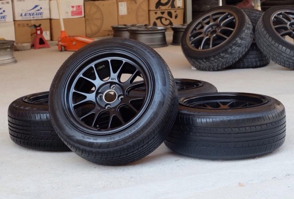 ขายล้อ BF1 ขอบ 15  4 รู กว้าง 8 ไม่รวมยาง