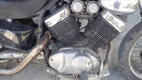 ขายหรือแลก YAMAHA วีราโก้ 400cc. แลกรถยนต์ ลองดูคับ ท่าขาย 23000 คับ รถอินวอย์