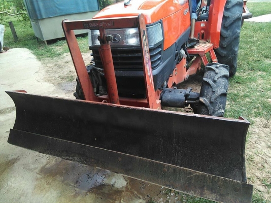 **278,000 บ.ต่อรอง/// รถไถ KUBOTA L4508 **ขาย KUBOTA-45 4WD รถไถ2เพลา สวยเดิม KUBOTA L4508 4WD 45แรง 2เพลา ปี2553 เครื่องเดิม เกียร์เดิม ปั้มเดิม ใช้งานน้อย 1,8xx ชั่วโมง เครื่องดี แรงดี เครื่องKUBOTA-4สูบ แห้งดี เกียร์ดี ไม่หลุด ไม่มีหอนครับ 8เกียร์เดิน