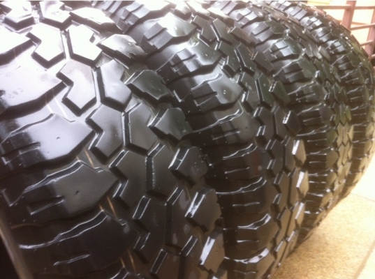 ยาง Mud Maxxis 235/75/15 ปี12 ราคาไม่แพง