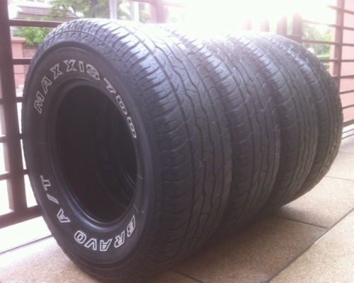 ยาง Maxxis 265 75 16 ปี09 ราคาไม่แพง