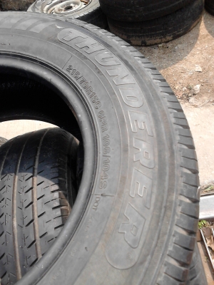 215/70 R15 THUNDERER  RANGER R 402 ชุด 4 เส้น tel.081-427-3941