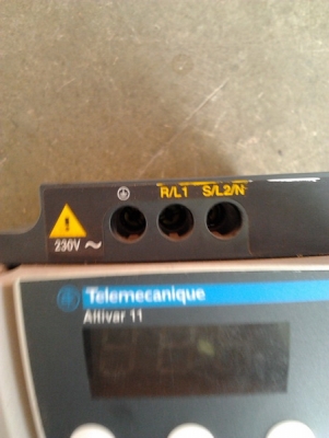 ขาย INVERTER ยี่ห้อ Telemecanique 0.75 KW