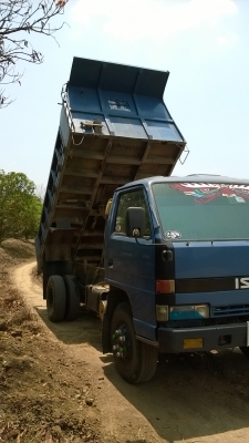 ขาย izusu npr115 4BD เพาเวอร์  ดั้ม ท้ายF 430000 ต่อรองได้0956922552