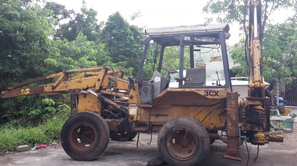 ขายรถJCB ตามสภาพอุปกรณ์ครบแต่ยังไม่ได้ทำเครื่องอีซูซุ 4BB1 ขาย 130000 บาท