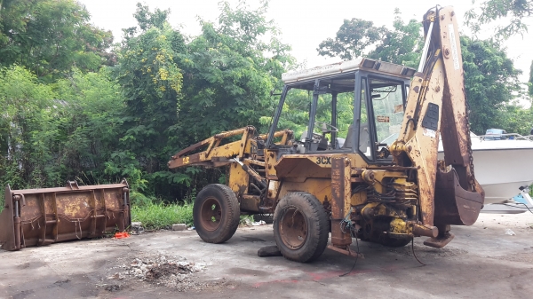 ขายรถJCB ตามสภาพอุปกรณ์ครบแต่ยังไม่ได้ทำเครื่องอีซูซุ 4BB1 ขาย 130000 บาท