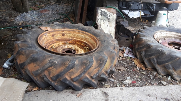 ขายรถJCB ตามสภาพอุปกรณ์ครบแต่ยังไม่ได้ทำเครื่องอีซูซุ 4BB1 ขาย 130000 บาท