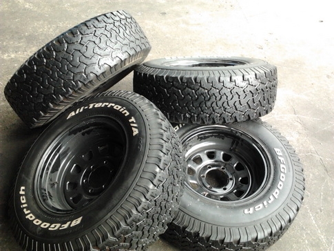 ล้อลาย Rock + BF All 265/75/16 ปี11 สวยๆ 1ชุด