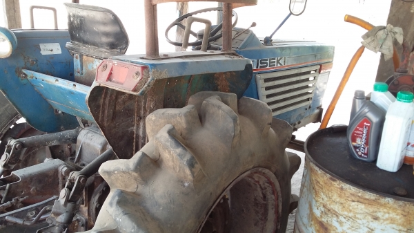 จัดส่งคุณสมชาย ลพบุรีขายรถไถไอซากิรุ่น TL2300 พร้อมผาน5LCS สภาพพร้อมใช้งาน