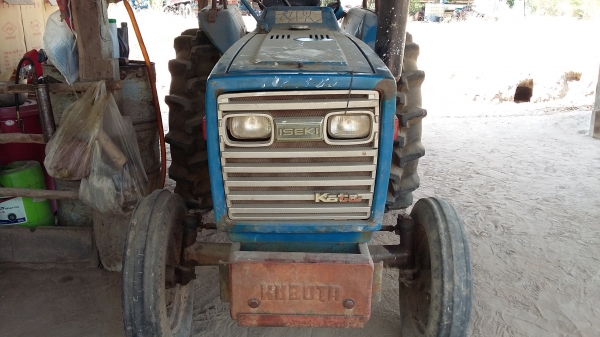 จัดส่งคุณสมชาย ลพบุรีขายรถไถไอซากิรุ่น TL2300 พร้อมผาน5LCS สภาพพร้อมใช้งาน