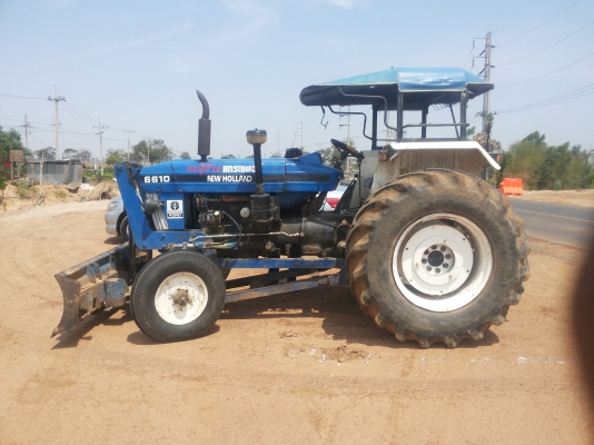 ขายรถไถ FORD รุ่น5500