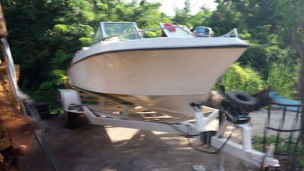 ขายเรือเร็วพร้อมเทเลอร์21ฟุต พร้อมเครื่องเมอร์คิวรี่ 225 แรง ขาย 250000 บาท