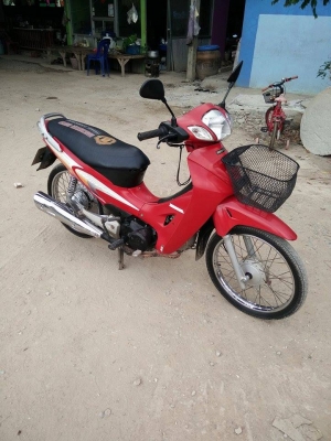 ขายเวฟ125 ทะเบียนไม่ขาดต่อ+ชุดโอน พร้อมใช้งาน