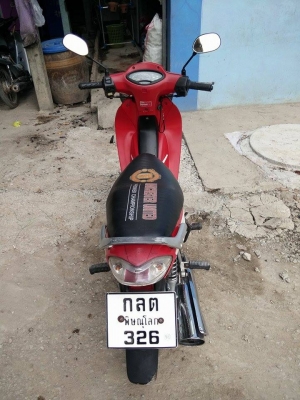 ขายเวฟ125 ทะเบียนไม่ขาดต่อ+ชุดโอน พร้อมใช้งาน