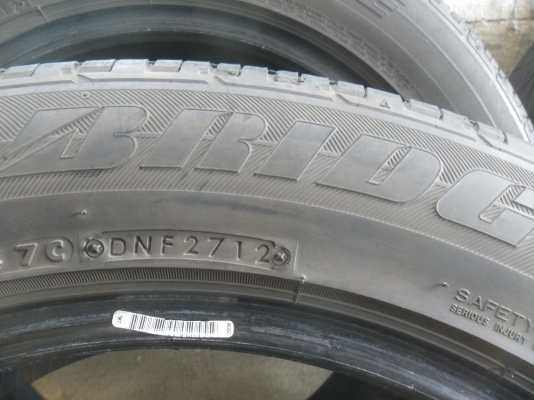 ยาง BRIDGESTONE 235/55R18 ปี12 สวยๆ 4 เส้น ราคา 3900 บาท