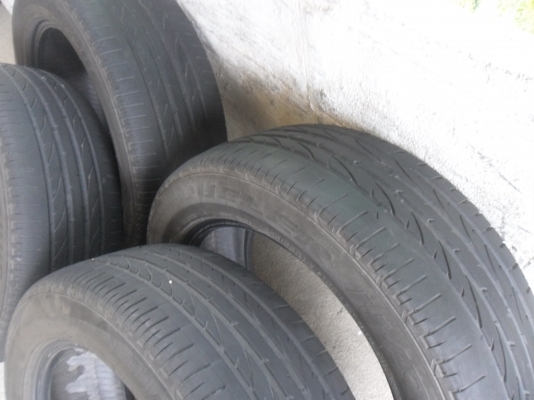 ยาง BRIDGESTONE 235/55R18 ปี12 สวยๆ 4 เส้น ราคา 3900 บาท