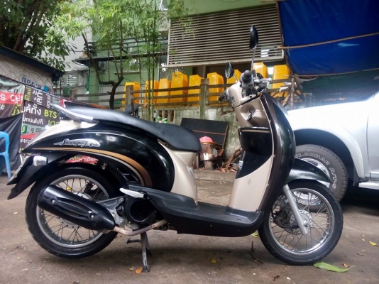ขายไม่แพง scoopy-iหัวฉีดปี2553รถบ้านราคาประหยัด มีเล่มครบ