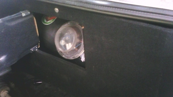 ขายมาสด้า323ชีดาน1600ccทะเบียนโอน แยกเปนอะไหล่ หรือเปนคัน