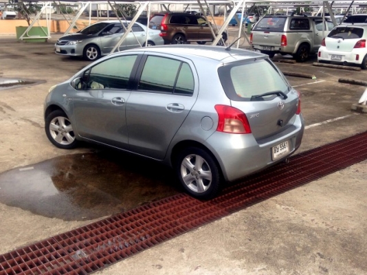 ขายแลกเทิร์น Yaris ตัวE ปี2006 เกียร์ออโต้ รถเก่ามาเทิร์นเป็นเงินดาวน์ได้ครับ จัดไฟแนนซ์ได้เต็ม