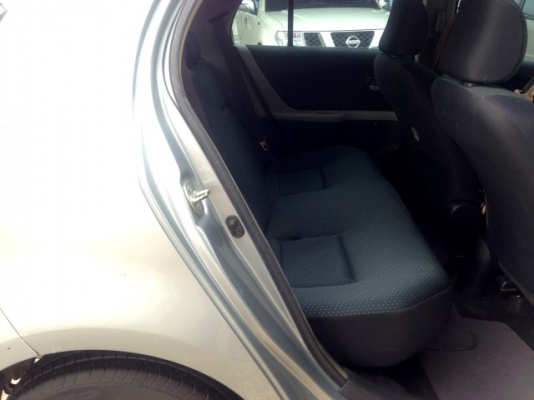 ขายแลกเทิร์น Yaris ตัวE ปี2006 เกียร์ออโต้ รถเก่ามาเทิร์นเป็นเงินดาวน์ได้ครับ จัดไฟแนนซ์ได้เต็ม