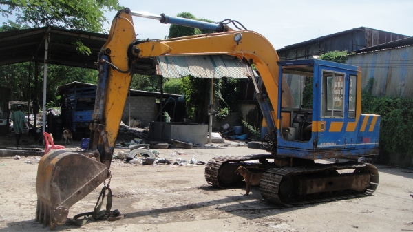 KOMATSU PC60--3 เครื่องดี ปั๊มแรง เอวแน่น มาลองขับได้ สภาพดีพร้อมใช้ ราคาถูก