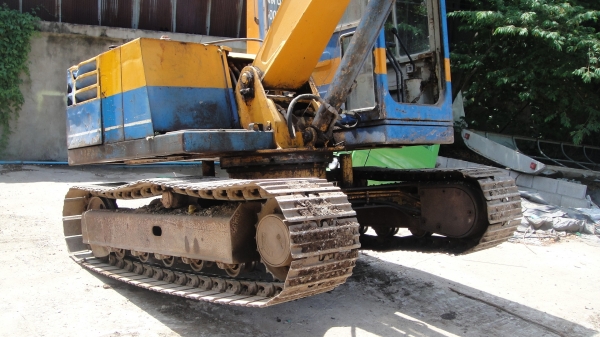 KOMATSU PC60--3 เครื่องดี ปั๊มแรง เอวแน่น มาลองขับได้ สภาพดีพร้อมใช้ ราคาถูก