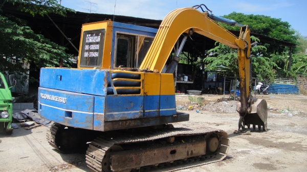 KOMATSU PC60--3 เครื่องดี ปั๊มแรง เอวแน่น มาลองขับได้ สภาพดีพร้อมใช้ ราคาถูก