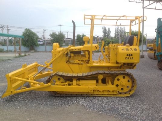 ขายรถแทรคเตอร์Komatsuรุ่นD21-3มือสองญี่ปุ่นไม่เคยใช้งานในไทยมีใบอินวอย