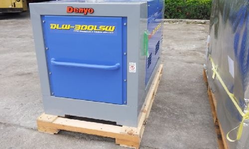 DLW300LSW  New Denyo : เครื่องเชื่อมและเครื่องปั่นไฟ 10kva. มือหนึ่ง