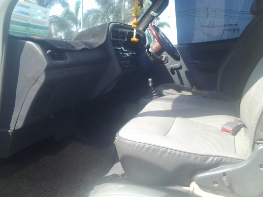 TOYOTA HIACE เครื่องแน่น สภาพสวย พร้อมวิ่งใช้งาน