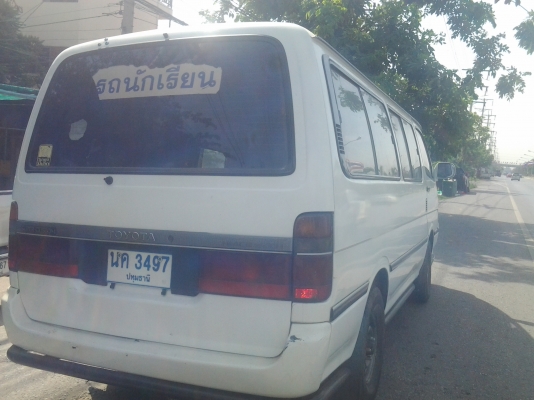 TOYOTA HIACE เครื่องแน่น สภาพสวย พร้อมวิ่งใช้งาน