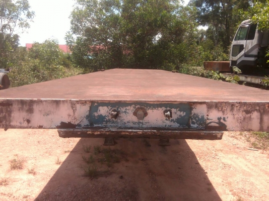 ขายหางพ่วง ไทยเทรลเลอร์. พื้นเรียบ 2 เพลา.  ปี 46   (  มีขาย 2 หาง. )   สนใจติดต่อ  081 - 6079515