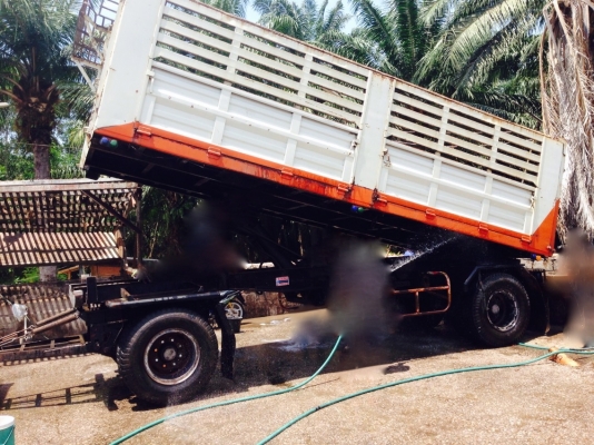 รถนิสสัน 10 ล้อดั้ม  290  แรงม้า.  ( ขายแม่ / ลูก. )   สนใจติดต่อ  081 - 6079515