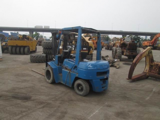 รถ FORKLIFT TCM FHG25N5