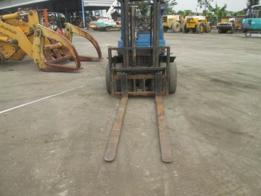 รถ FORKLIFT TCM FHG25N5