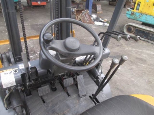 รถ FORKLIFT TCM FHG25N5