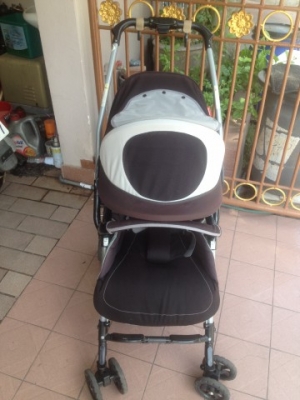 รถเข็นเด็ก APRICA ของมือสองญี่ปุ่นสภาพยังใหม่ๆพร้อมใช้งานครับ