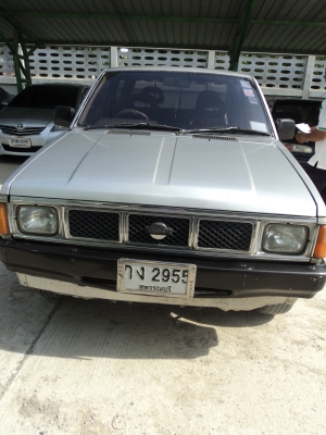 ฝากขายรถยนต์ NISSAN+ติดแก๊ส  สนใจโทร.089-028-4090