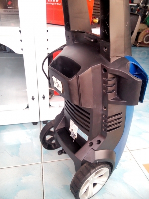 ขายเครื่องฉีดน้ำแรงดันสูง zinzano 120bar มือสองครับ