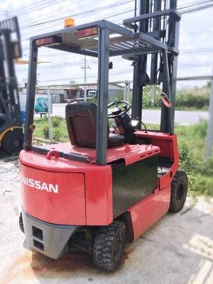 ขายโฟล์คลิฟ แบตเตอร์รี่ NISSAN ยก2.5ตัน 6 เมตร แถมตู้ชาร์จให้ฟรี 199,000 บาท 094-4267888 จะเด็ด